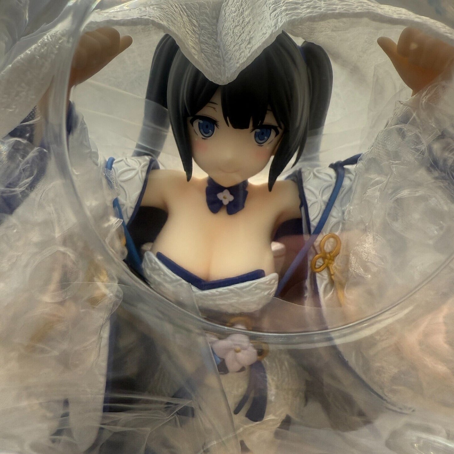 Is It Wrong to Try to Pick Up Girls in a Dungeon? Hestia Shiromuku White Kimono