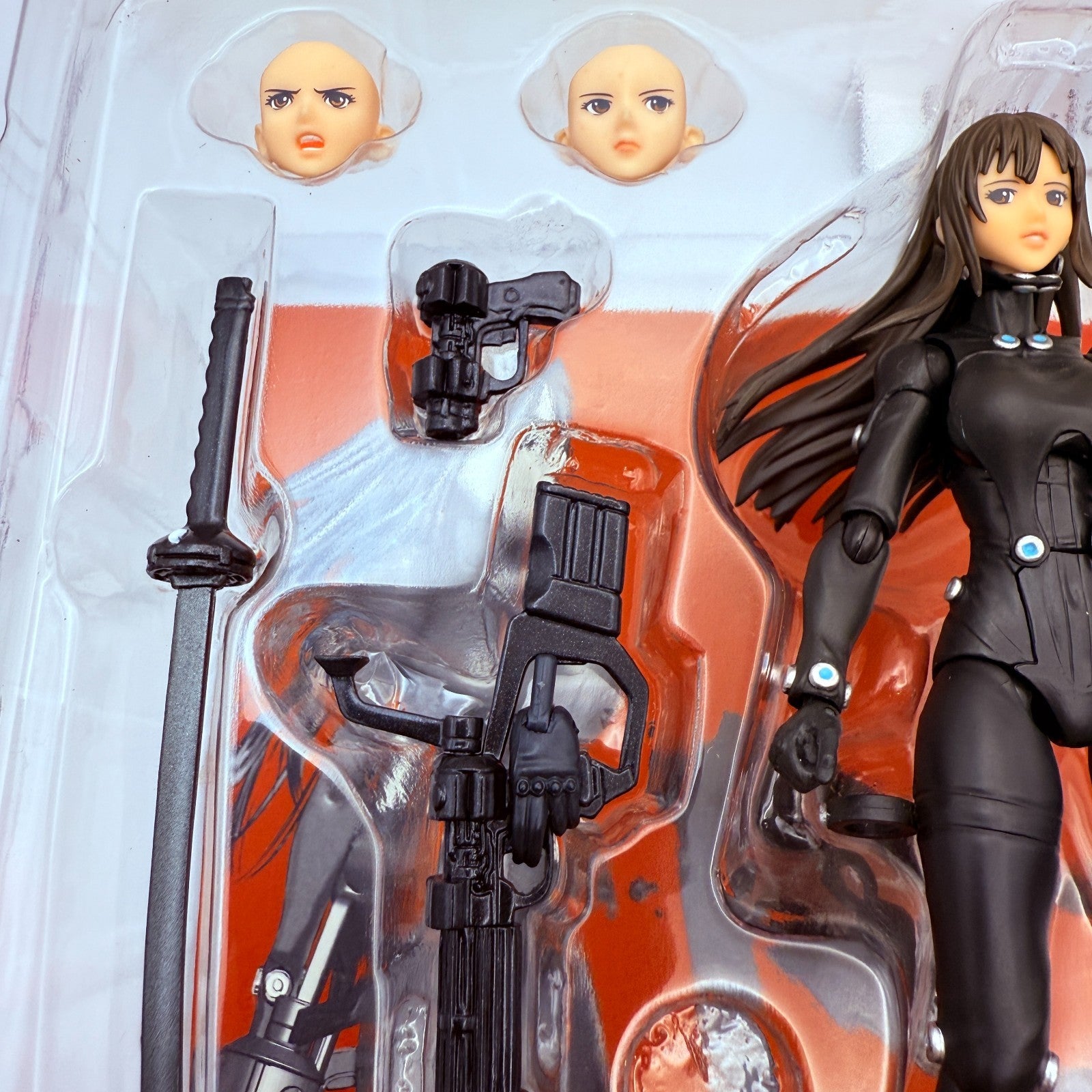 figma GANTZ Reika GANTZ Suit Ver. Action Figure SP-005 with comic vol.26 express5