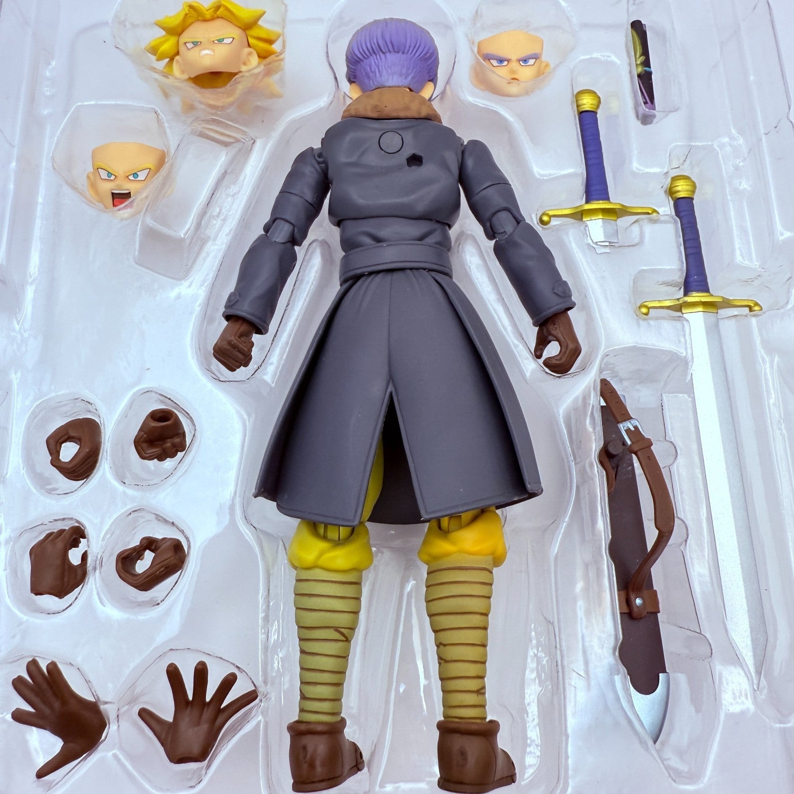 S.H.Figuarts Trunks Xenoverse Edition Dragon Ball Action Figu Japan express2
