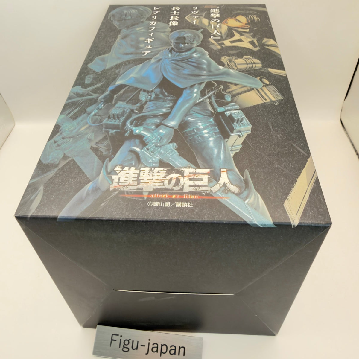 Attack on Titan Levi Ackerman Statue Hita Exclusive Printed Signature Genuine1
