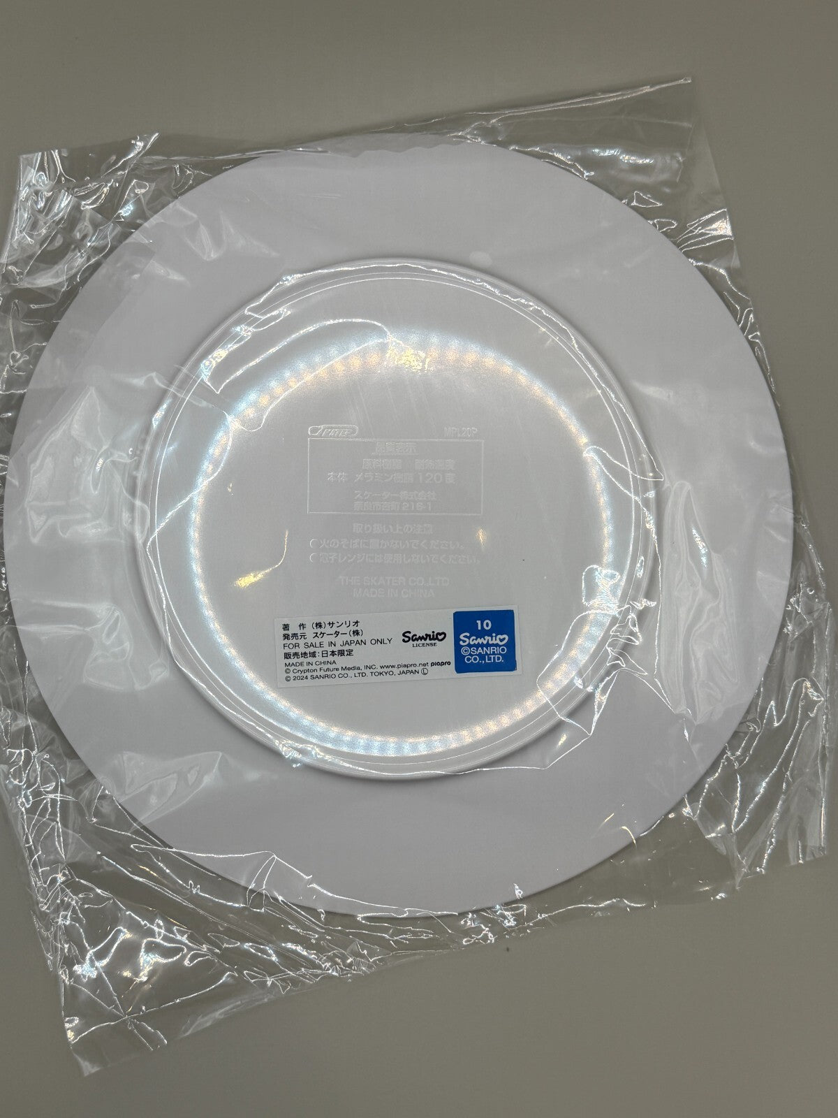 Hatsune miku & Cinnamon roll New prastic Melamine Plate sanrio [express]2