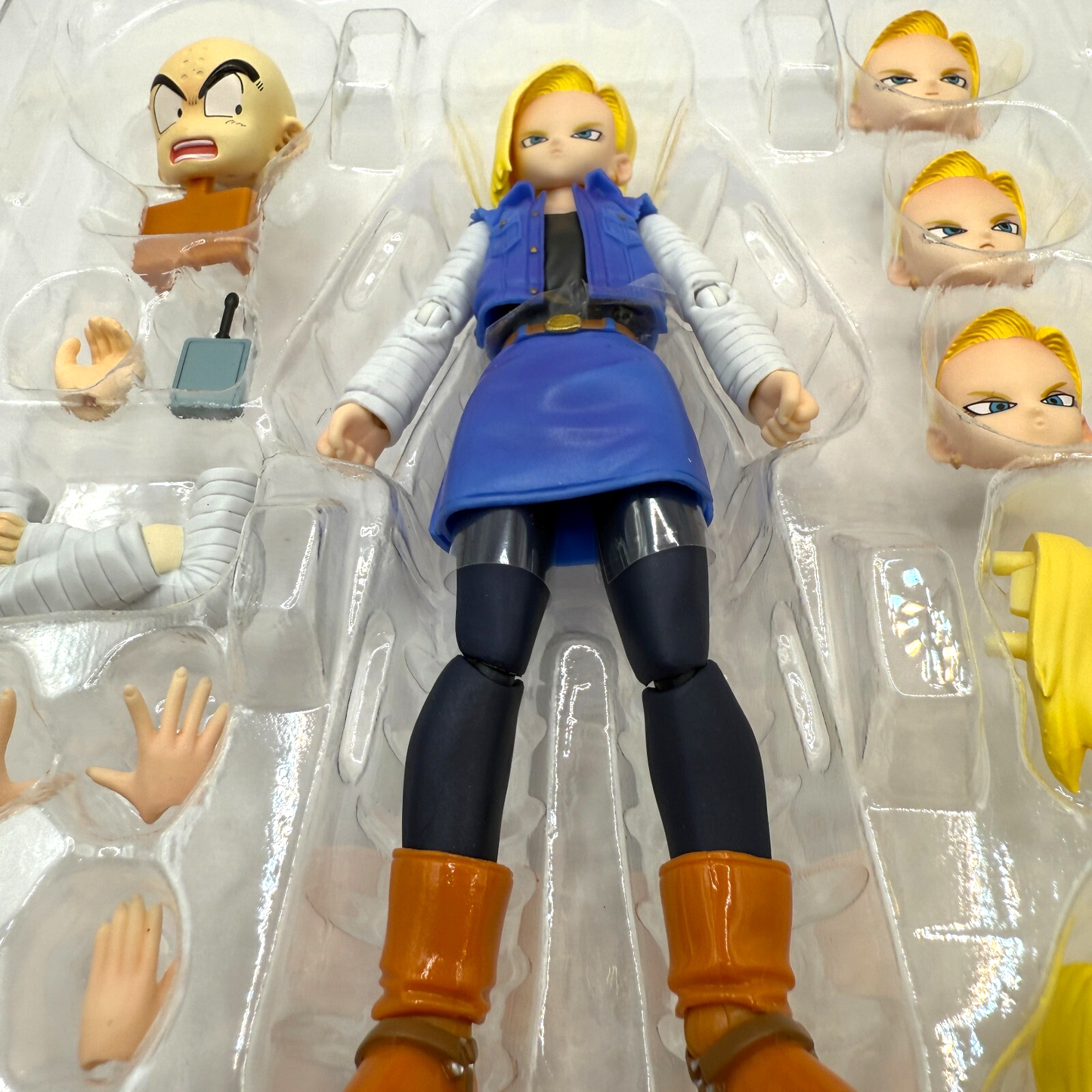 S.H.Figuarts Android 18 Dragon Ball Z Figure First Release Toei Sticker Mint8