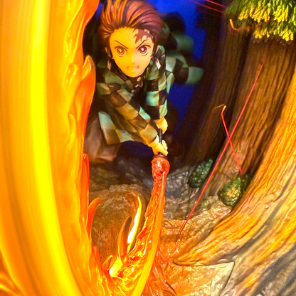 Demon Slayer  Tanjiro Kamado Hinokami Kagura Enbu Luminous figure[express]5