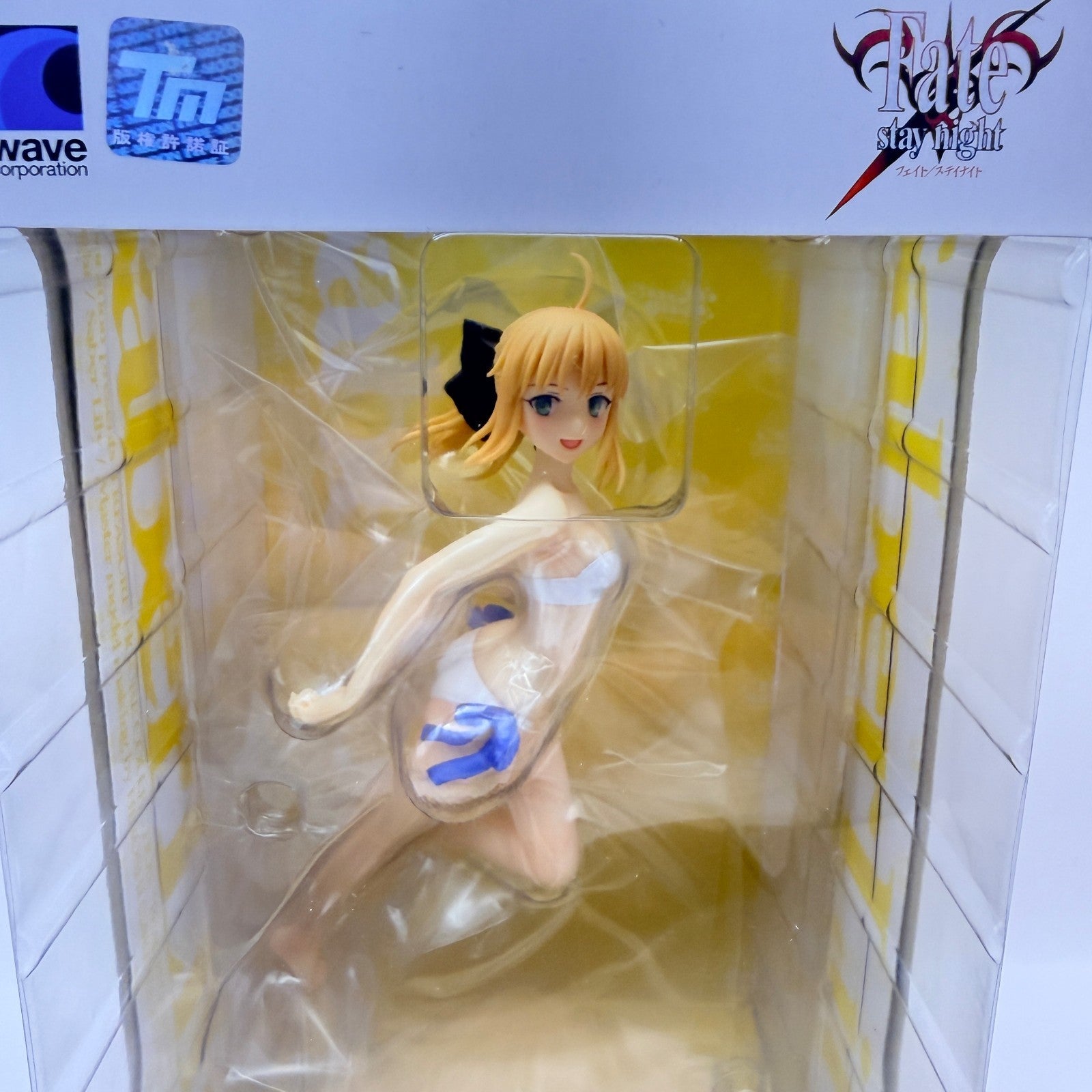 Saber Lily Fate/stay night Beach Queens 1/10 Scale Wave Anime Figure MISB3
