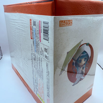 Nendoroid 303 Hatsune Miku Snow Miku 2013 Strawberry White Kimono Ver. [express]4