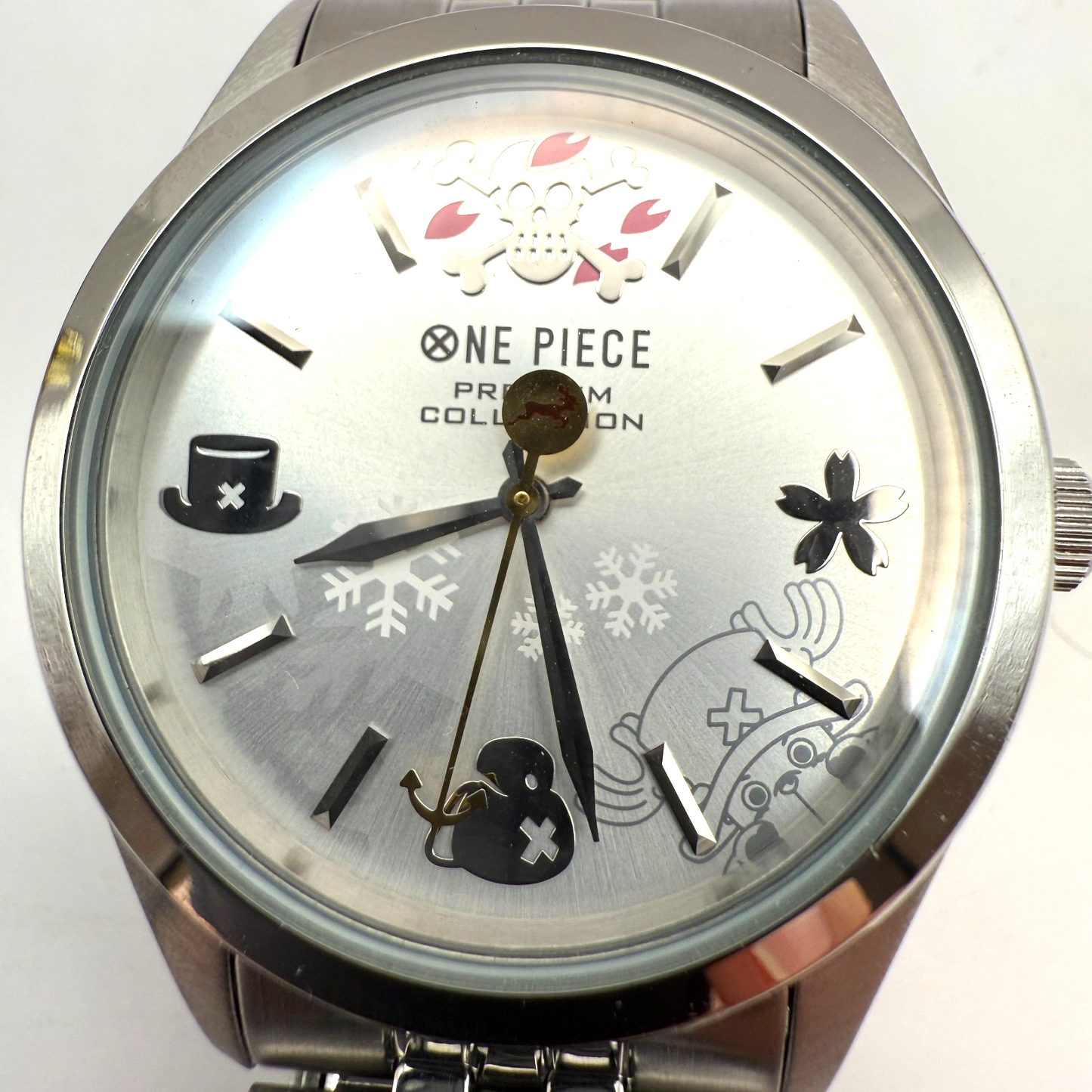 ONE PIECE Tony Tony Chopper wristwatch Memories of Cherry Blossoms Rosé Log7