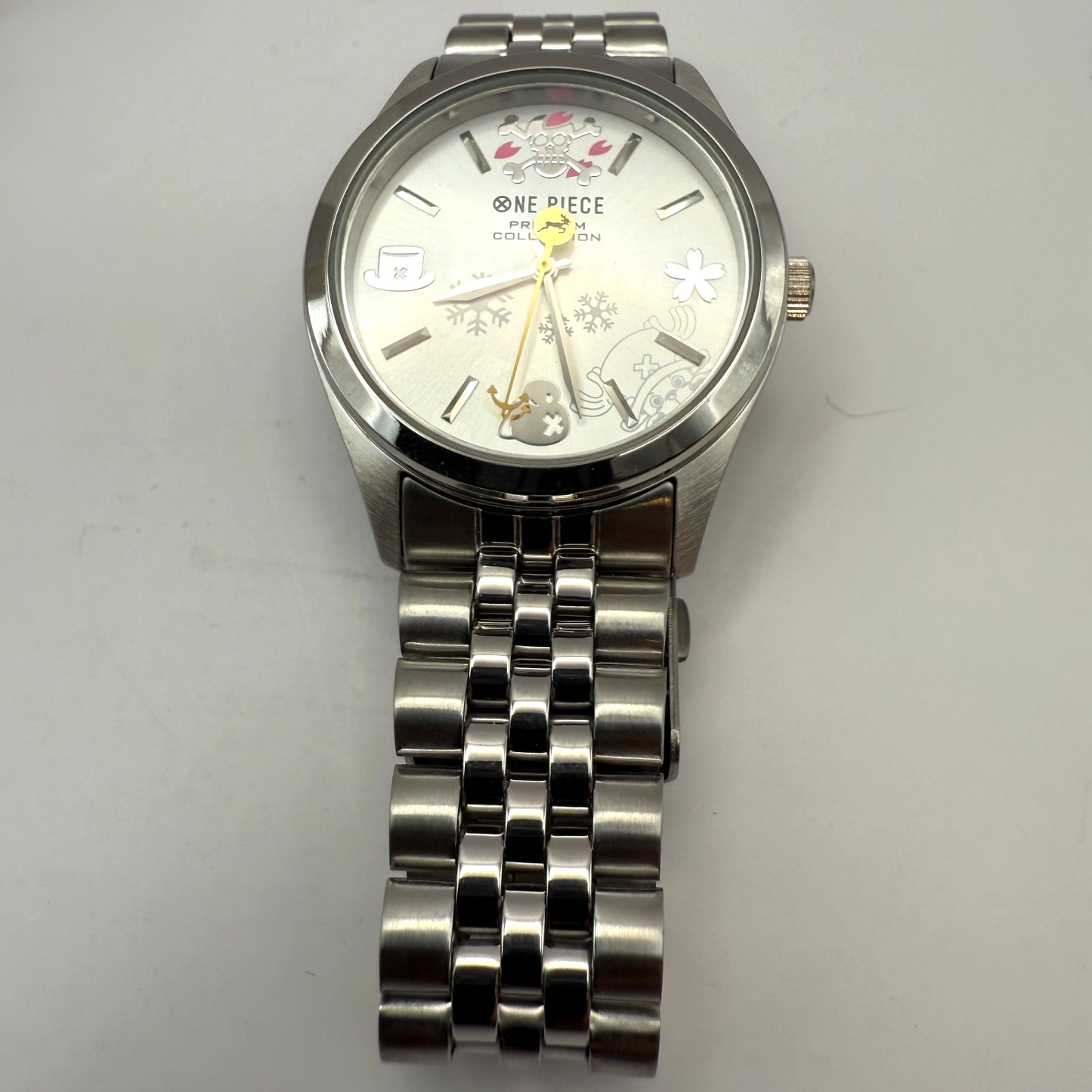 ONE PIECE Tony Tony Chopper wristwatch Memories of Cherry Blossoms Rosé Log6