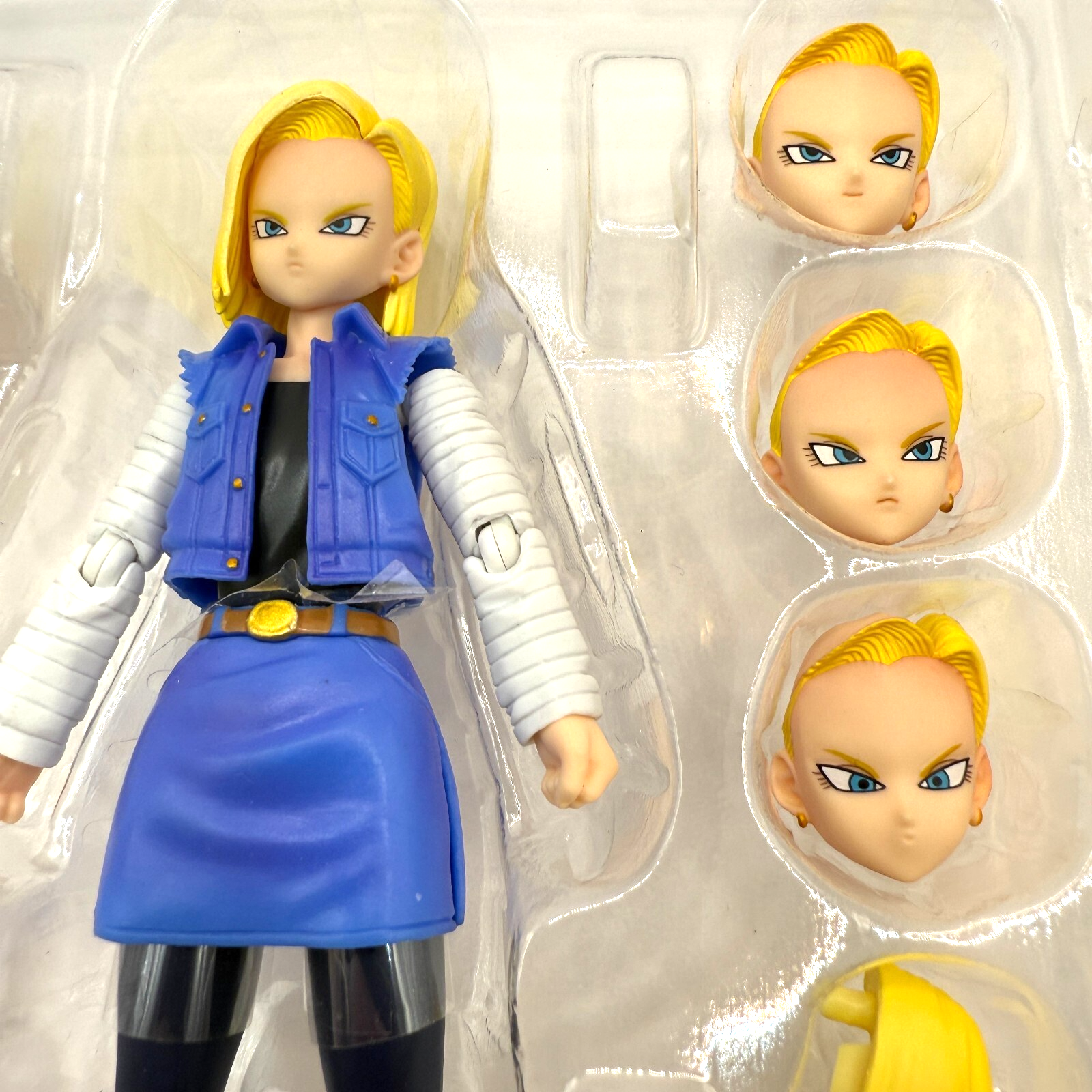 S.H.Figuarts Android 18 Dragon Ball Z Figure First Release Toei Sticker Mint12