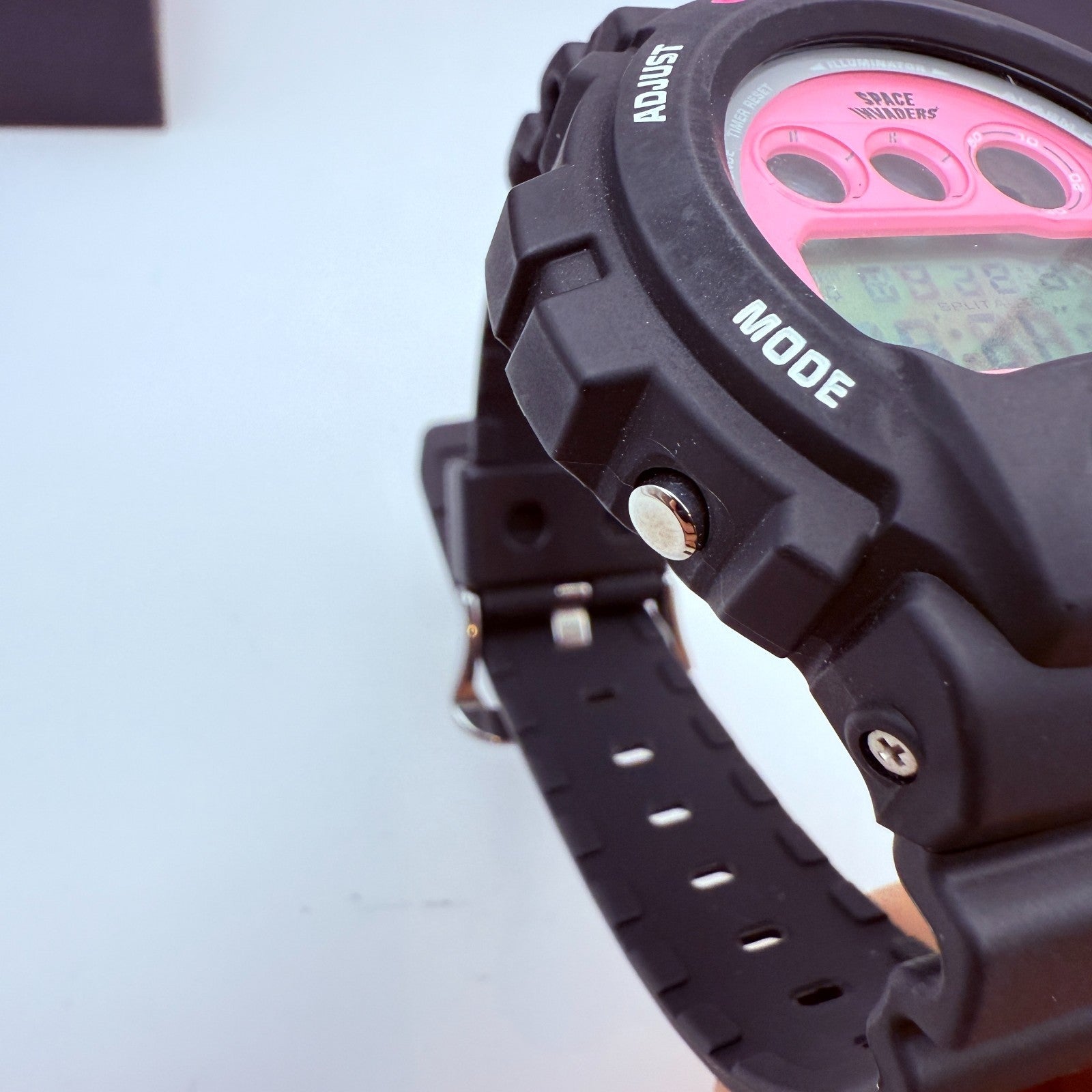 GSHOCK DW6900 SPACE INVADERS Limited Edition Black Pink OMOTESANDO Japan12