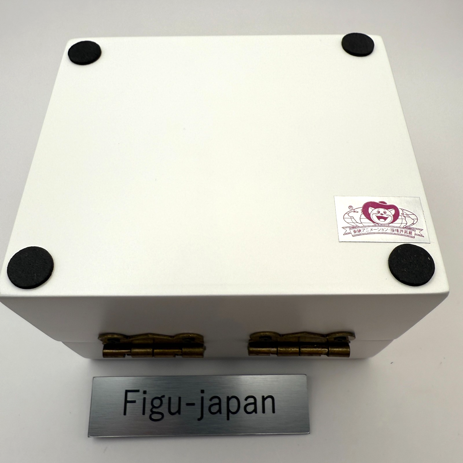 ONE PIECE Tony Tony Chopper wristwatch Memories of Cherry Blossoms Rosé Log14