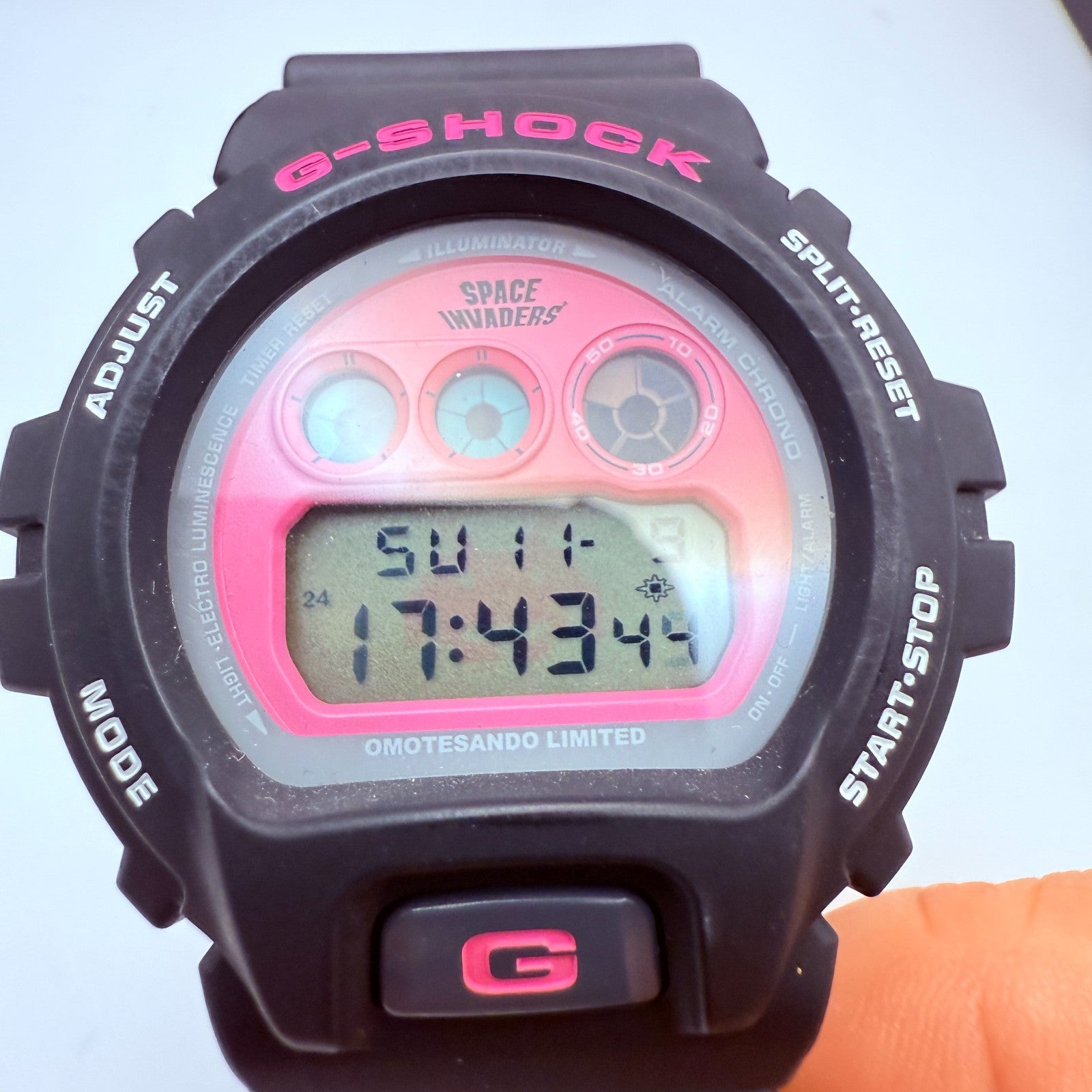 Casio G-Shock DW-6900 Space Invaders Limited Edition Black Pink Omotesando EUC13