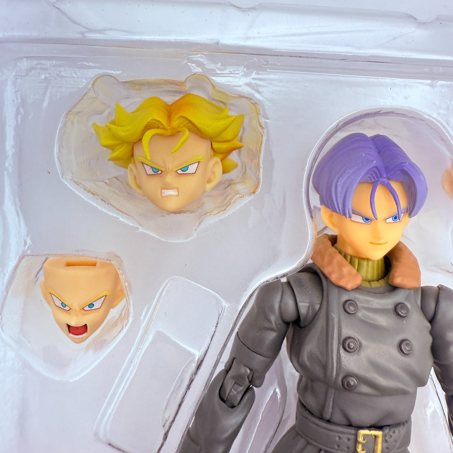 S.H.Figuarts Trunks Xenoverse Edition Dragon Ball Action Figu Japan express6