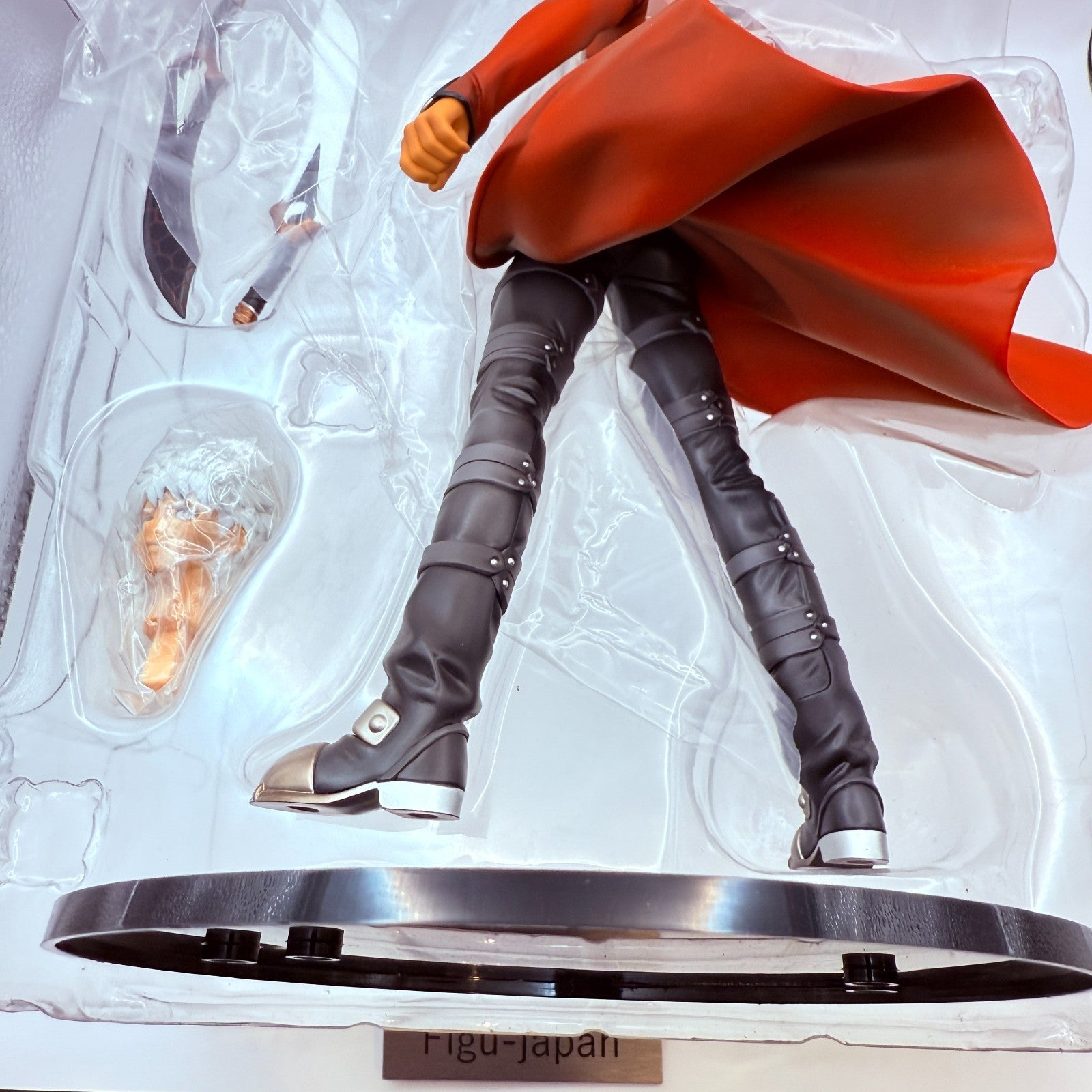 Fate/stay night Unlimited Blade Works ALTER Archer Emiya 1/8 Figure [express]12