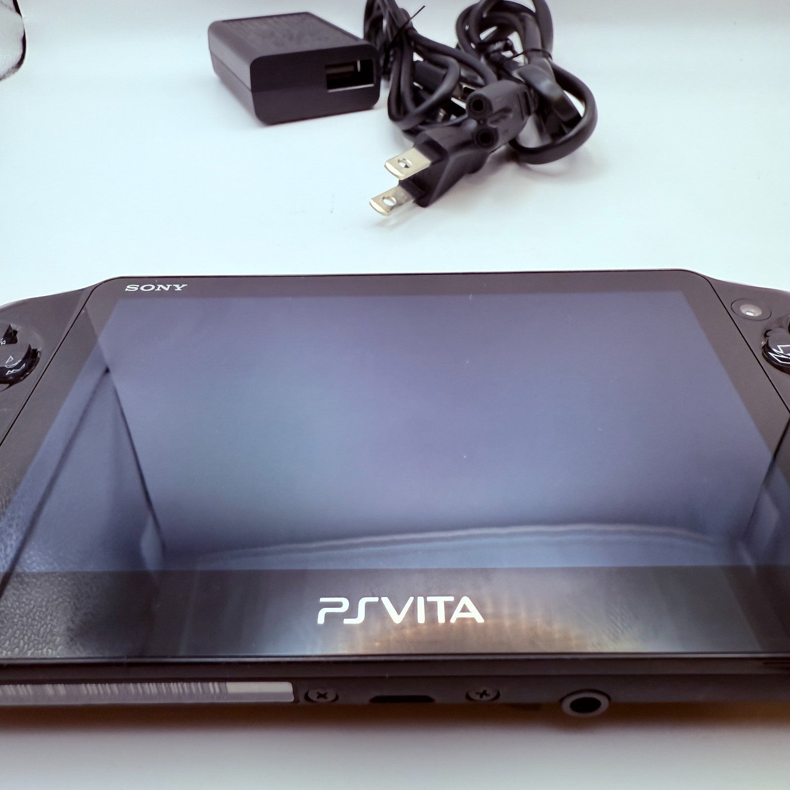 PS Vita PCH2000 Sony Playstation Console Black & 16GB  memory card [express]10