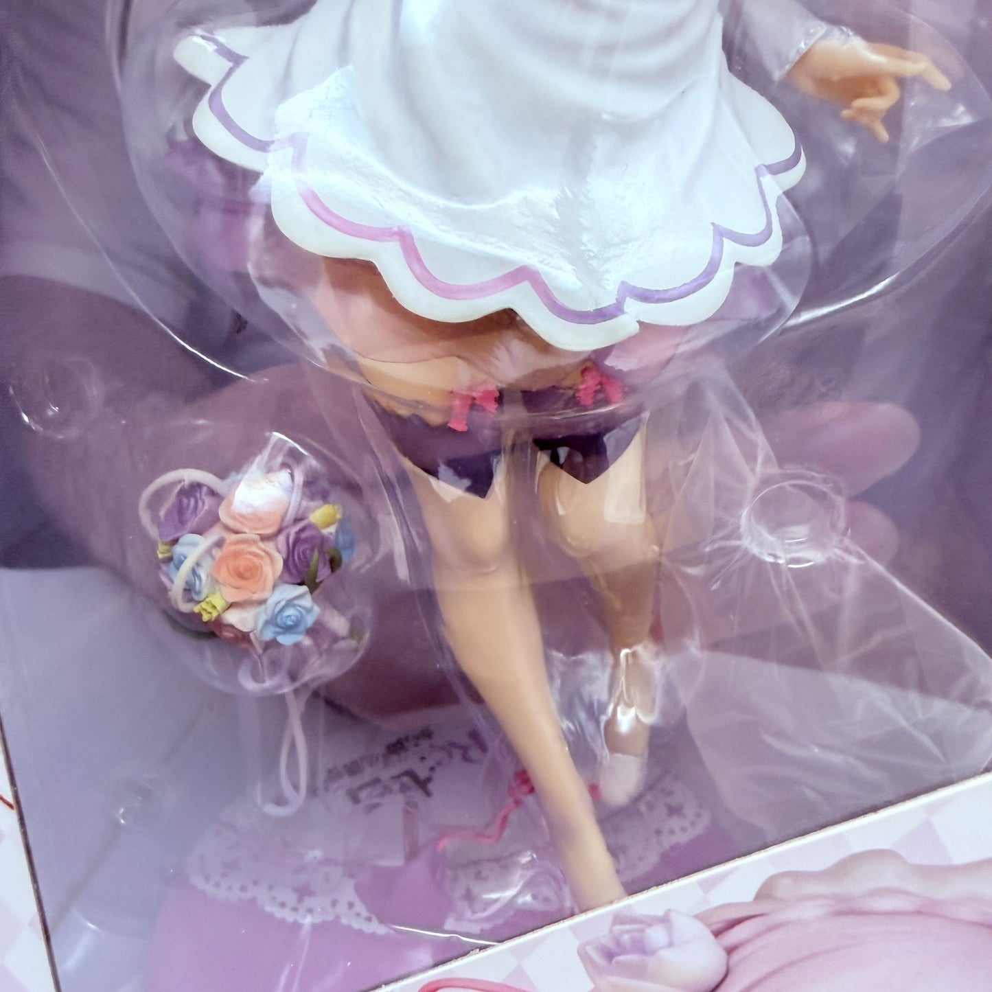 Phat! Re:Zero Emilia Wedding Ver 1/7 Scale Figure Opened Mint Authentic Japan2