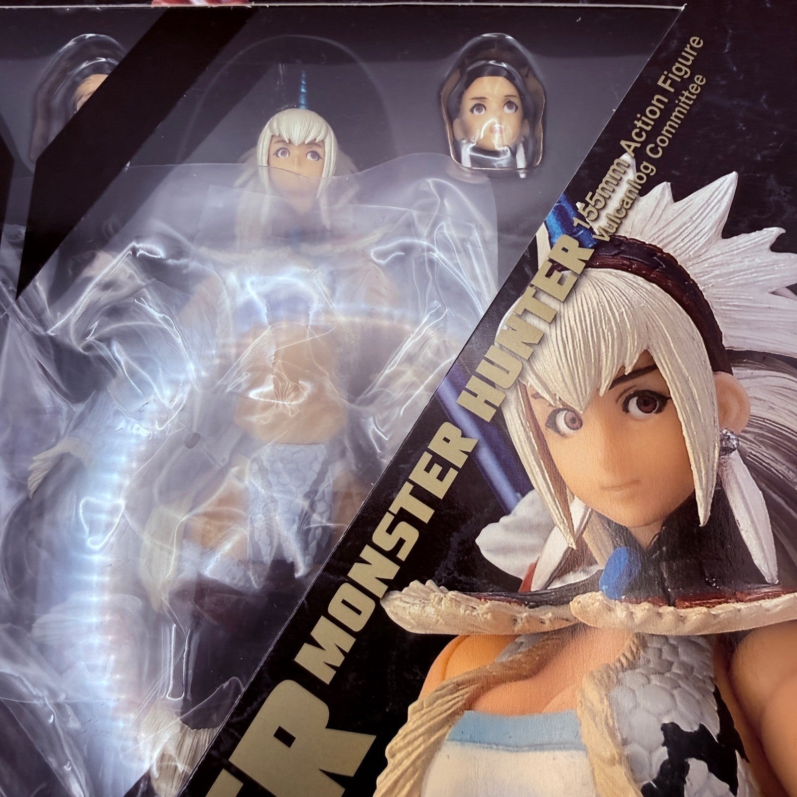 Kirin Female Swordsman Vulcanlog 002 Monster Hunter Figure Union Creative MIB1