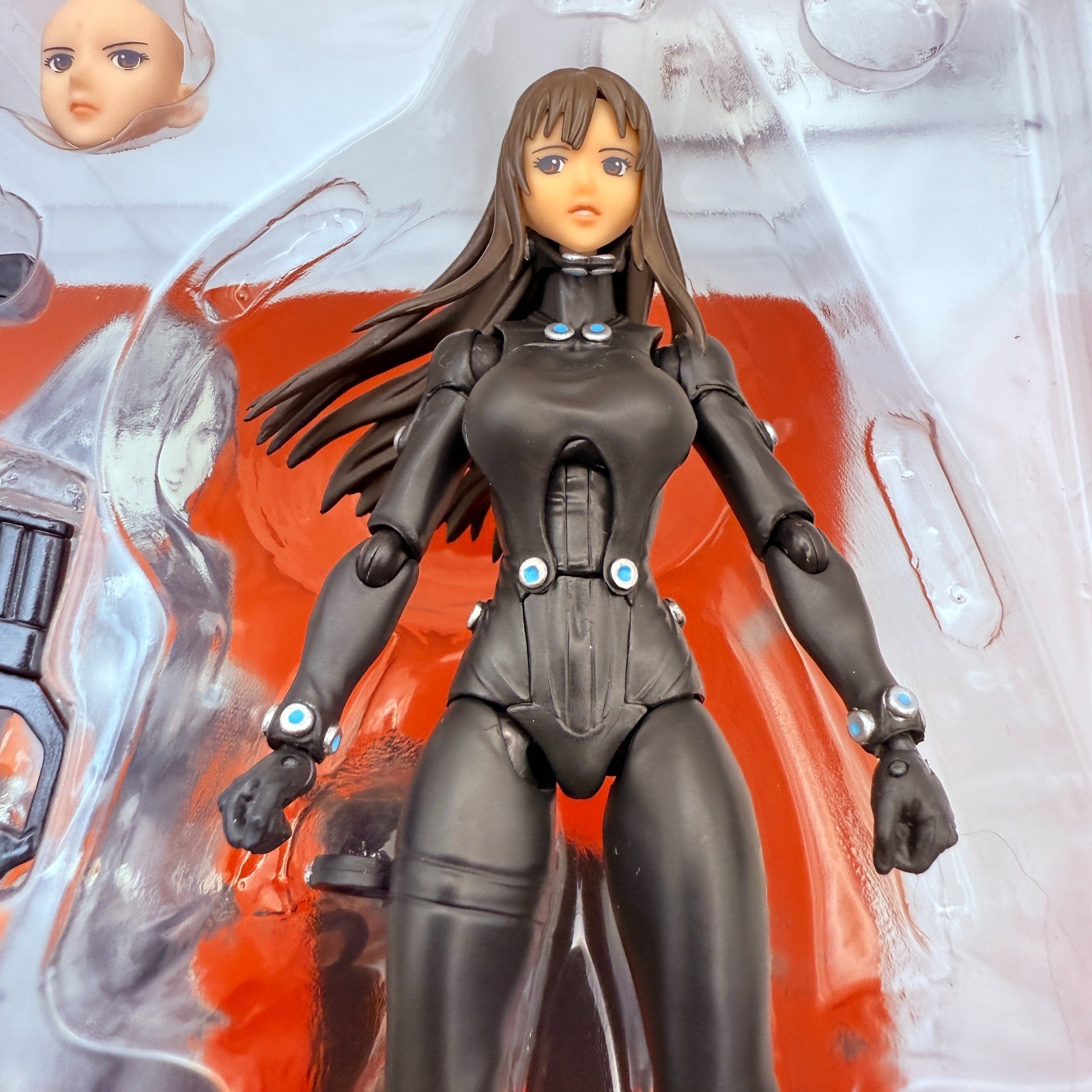figma GANTZ Reika GANTZ Suit Ver. Action Figure SP005 with comic vol.26 express4