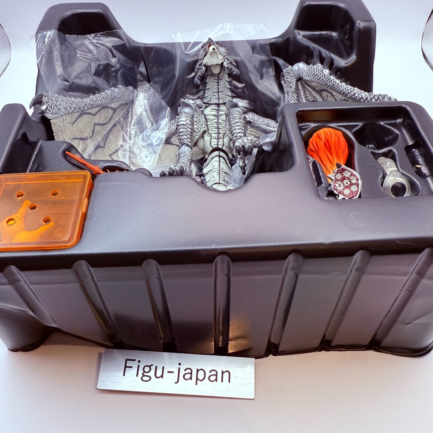 Monster Hunter Revoltech Liolaeus endangered species Action Figure express16