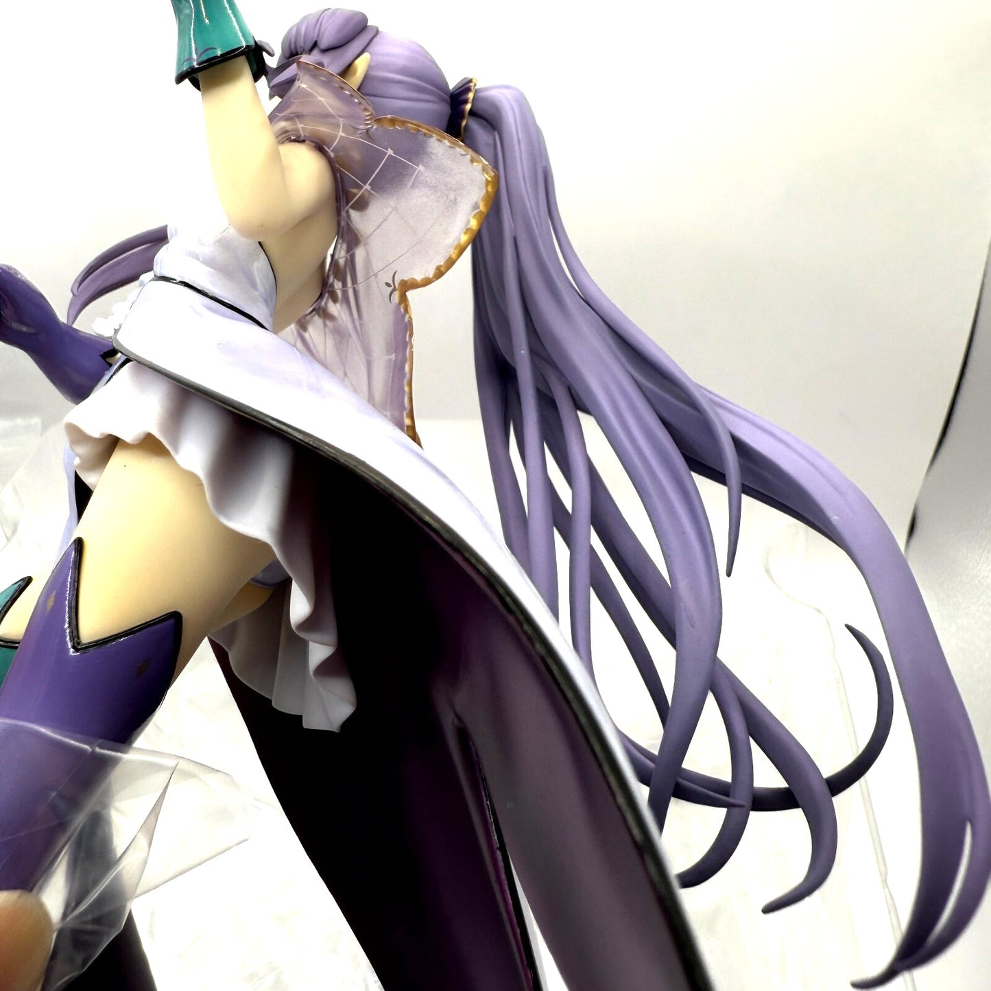 Fate/Grand Order Caster/Media Lily 1/7 figure FGO Fedex used 