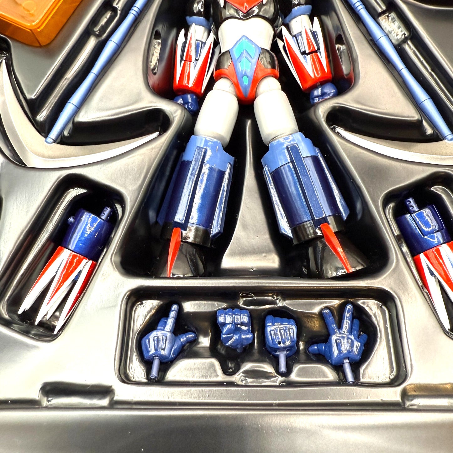 UFO Robot Grendizer Kaiyodo Revoltech 085 Action Figure japan used 